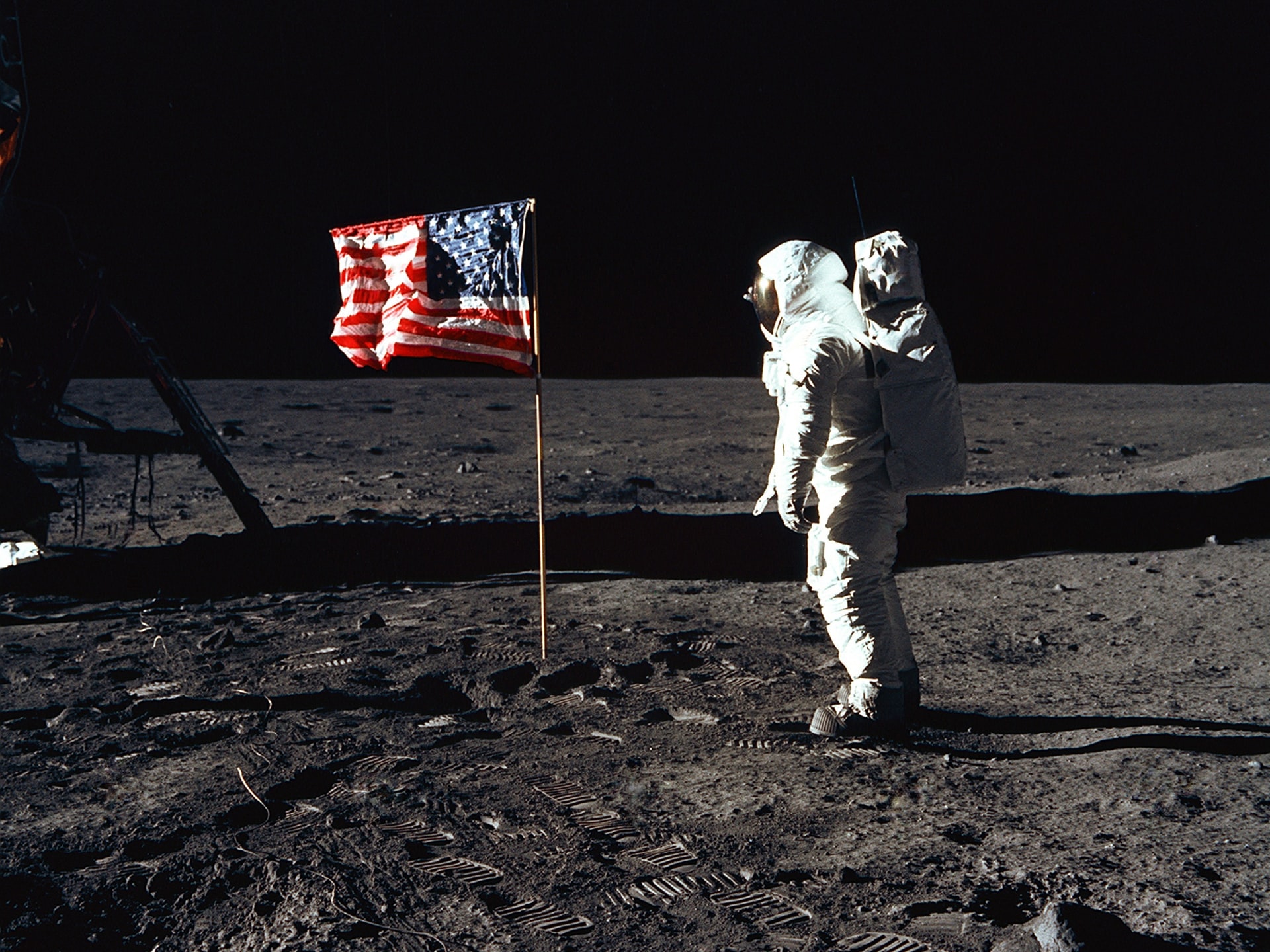 Buzz Aldrin Is Auctioning His Apollo 11 Legacy With NFTs