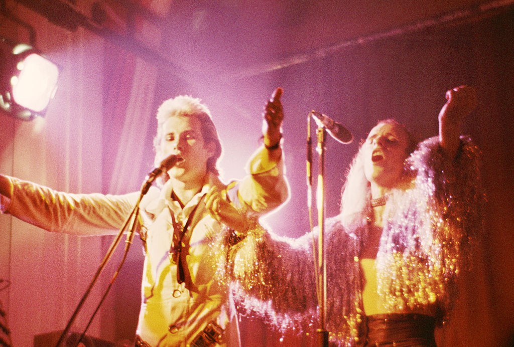 Photo by ROXY MUSIC and Andy MACKAY and Brian ENO;  Andy Mackay and Brian Eno perform on stage on their first UK tour (Photo by Fin Costello/Redferns)